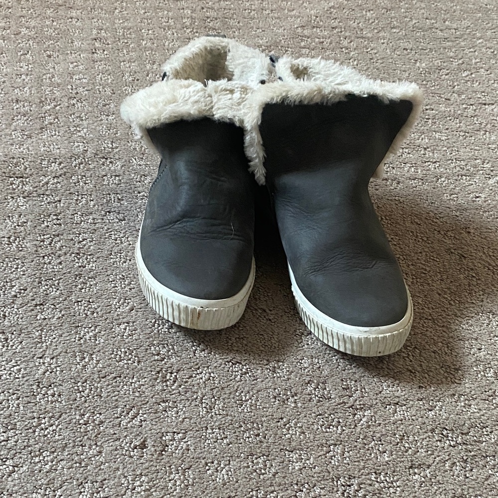Timberland Black Ankle Boots with Cream Lining